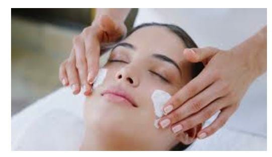 ANNAS BEAUTY PARLOUR KOYILANDY